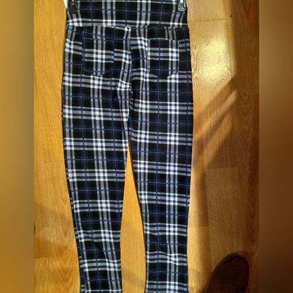 BRAND NEW NAY BLUE AND WHITE CHECKERED PANTS WITH ACCESSORY BELT - Picture 2 of 2